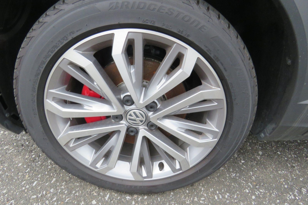 Volkswagen T-Roc 2019 photo 5