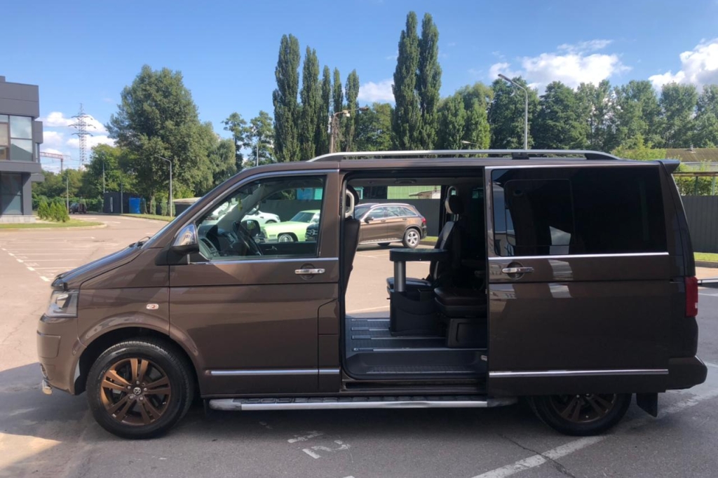 Volkswagen Multivan HIGHLINE 2011 photo 12