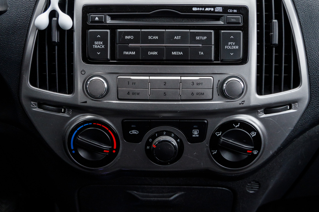 Hyundai i20 photo 11