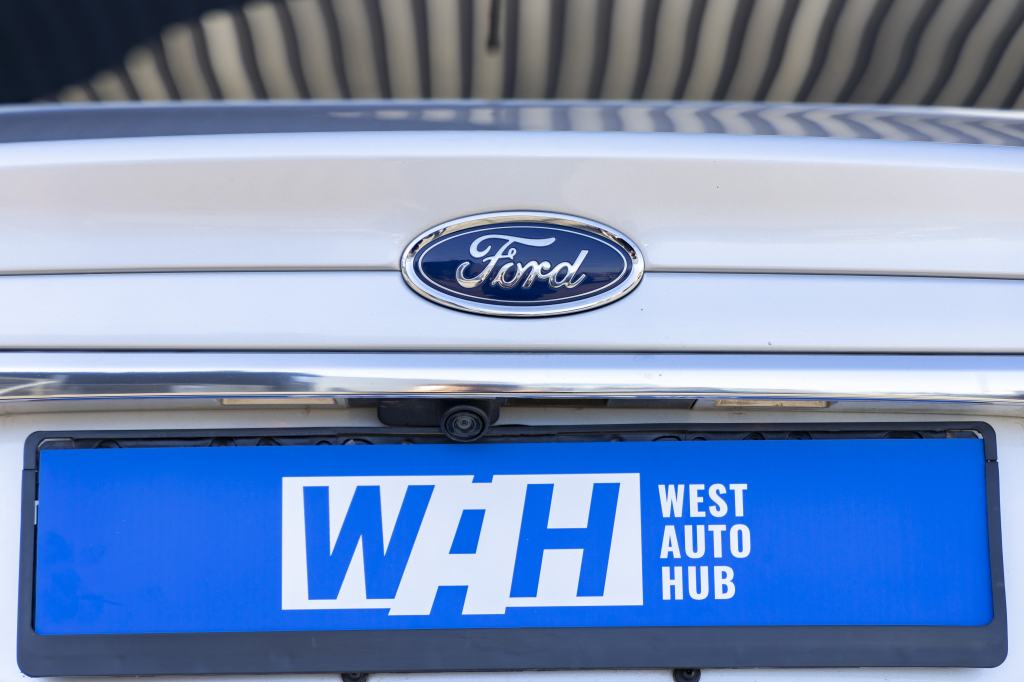 Ford Fusion 2017 photo 16