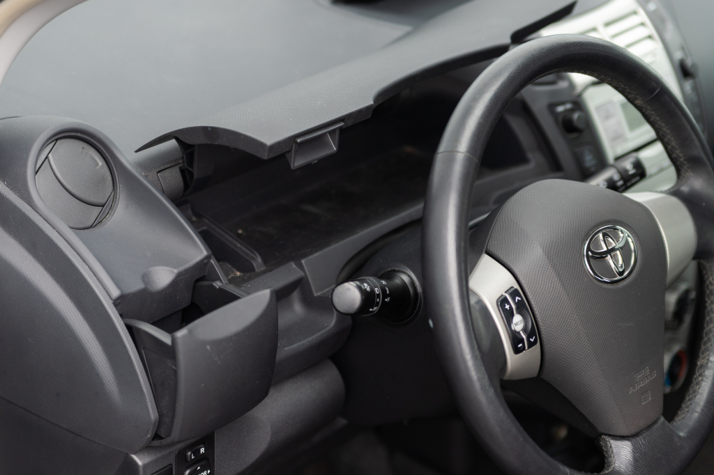 Toyota Yaris 2006 photo 17