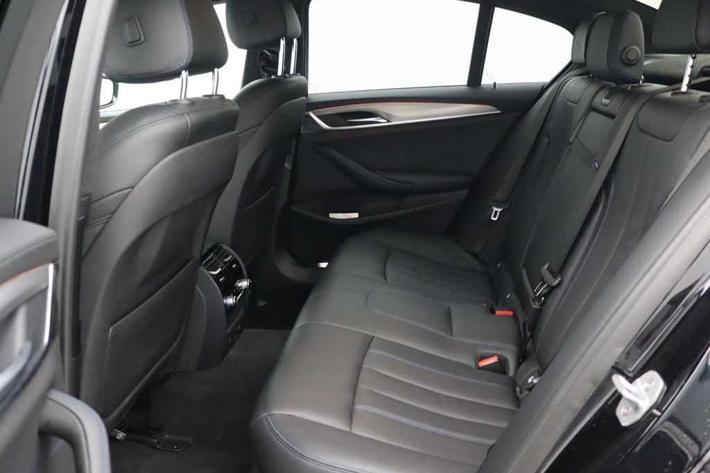 BMW 5 Series 2018 photo 3