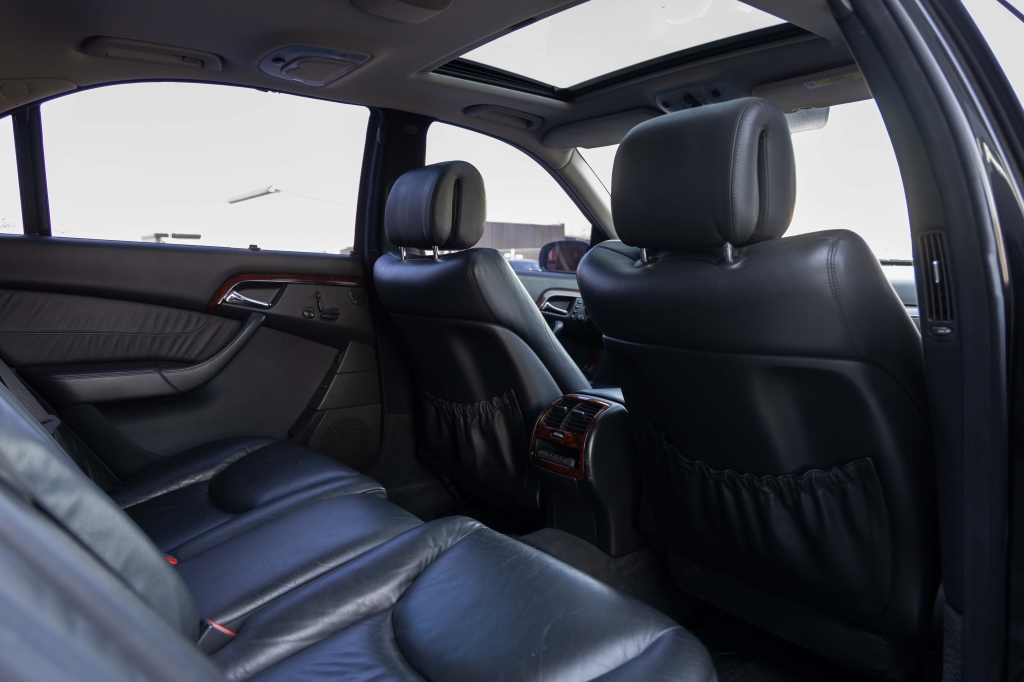 Mercedes-Benz S-Class S500L 2003 photo 33