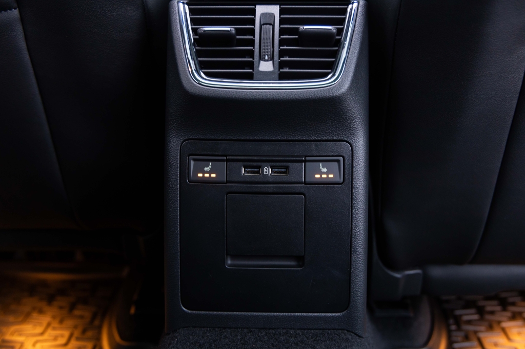 Skoda Octavia Laurin & Klement 2020 photo 43