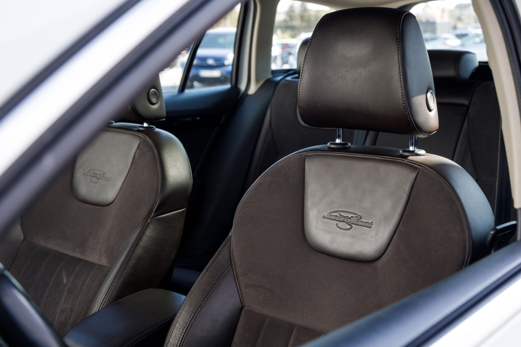 Skoda Octavia Laurin&Klement 2014 photo 12