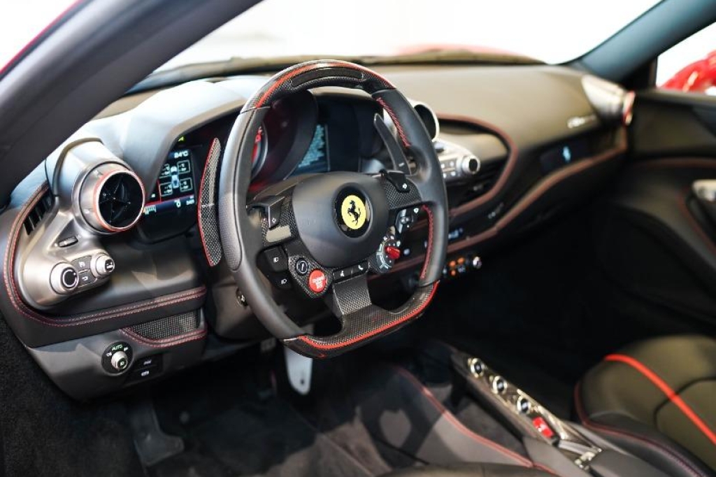 Ferrari F8 2021 фото 2