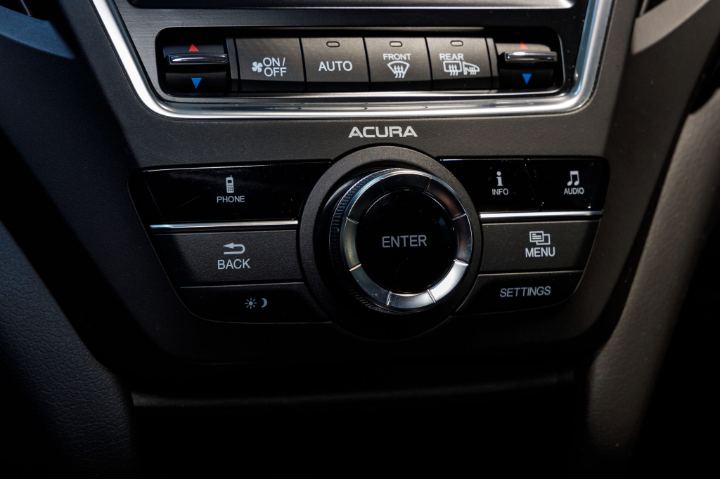Acura MDX 2016 photo 19