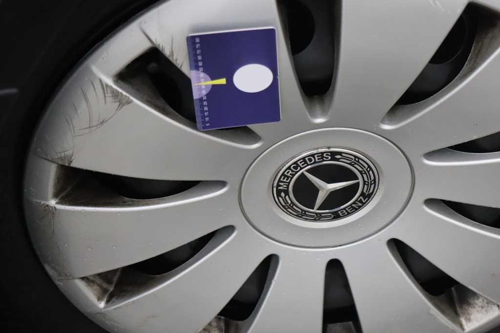 Mercedes-Benz A-Klasse 2017 фото 14