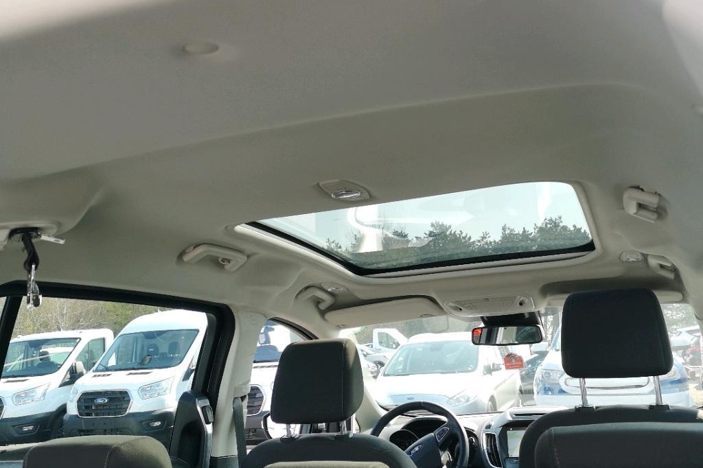 Ford Grand C-MAX 2019 фото 16