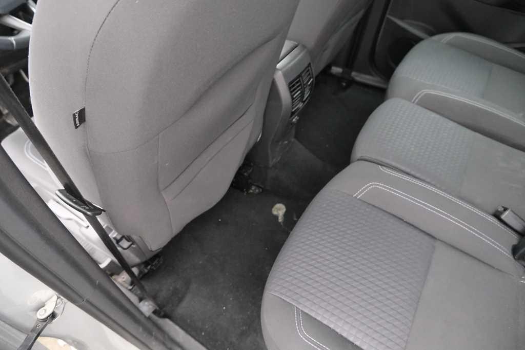 Ford C-Max 2018 фото 25