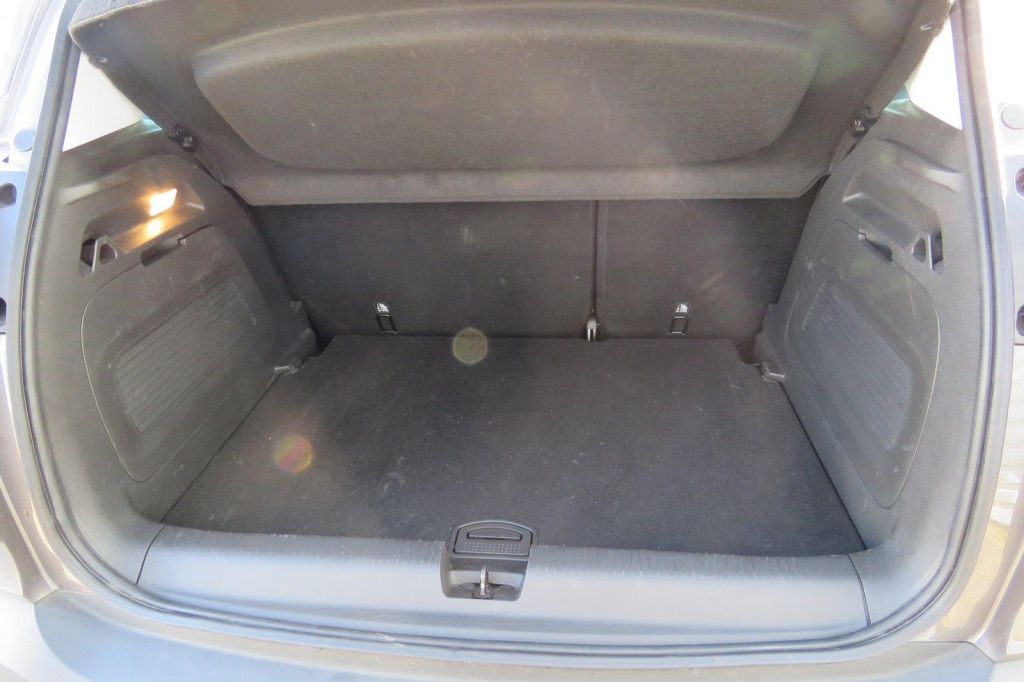 Opel Crossland X 2020 photo 16