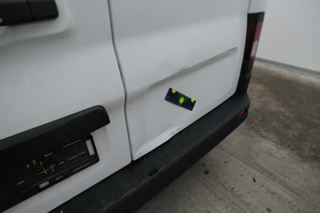 Renault Trafic 2015 фото 18