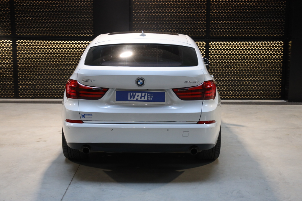 BMW 5 Series GT 2015 фото 5