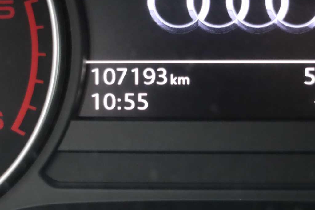 Audi A4 2017 фото 3