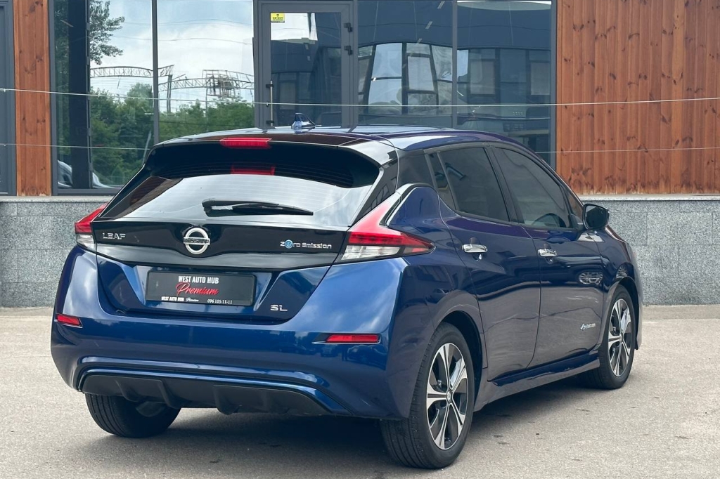 Nissan Leaf 40 kWh 2019 photo 5