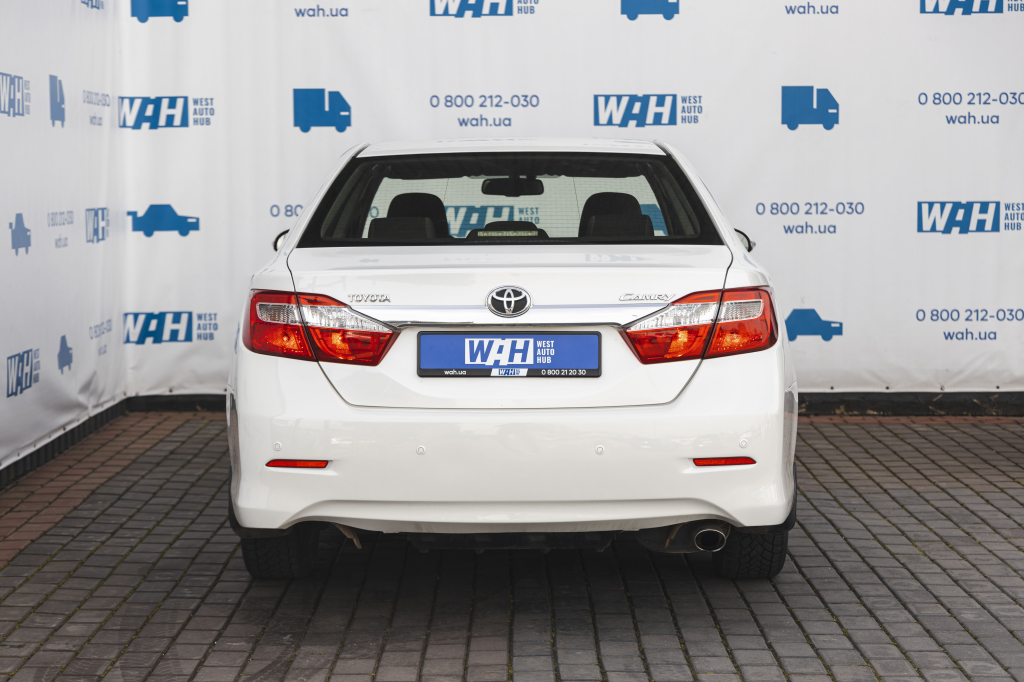 Toyota Camry 2013 photo 8