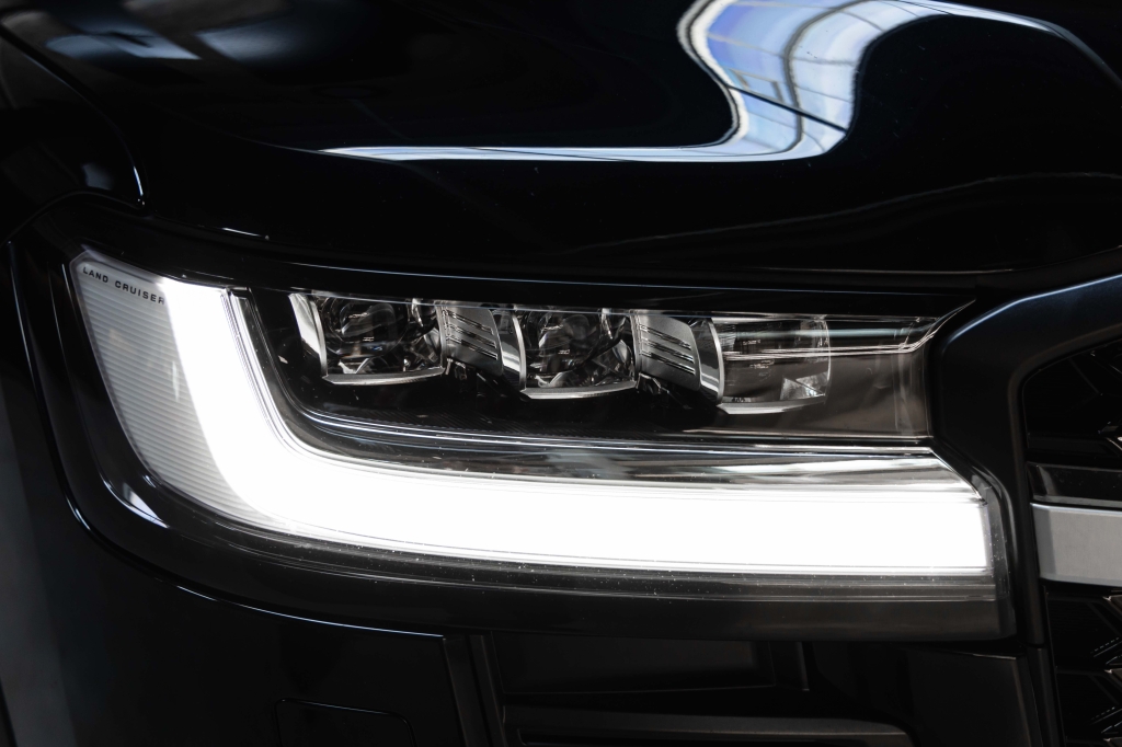 Toyota Land Cruiser GR 2023 фото 7