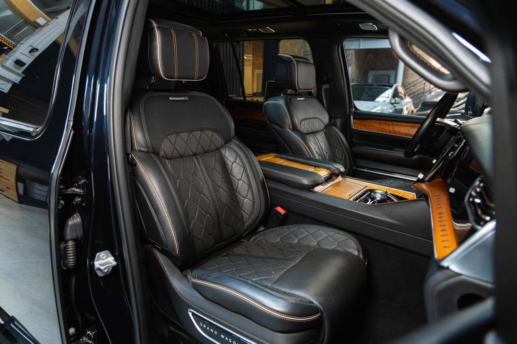 Jeep Grand Wagoneer 2022 фото 30