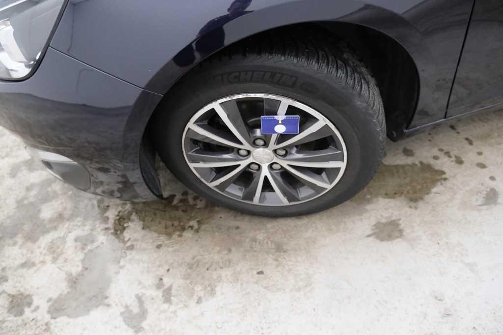 Peugeot 308 2016 фото 61