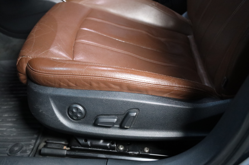 Audi A6 2012 photo 12