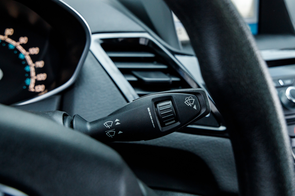 Ford Fiesta SE 2019 фото 13