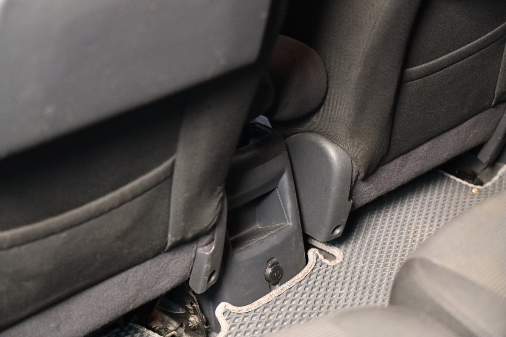 Peugeot 5008 2010 photo 29