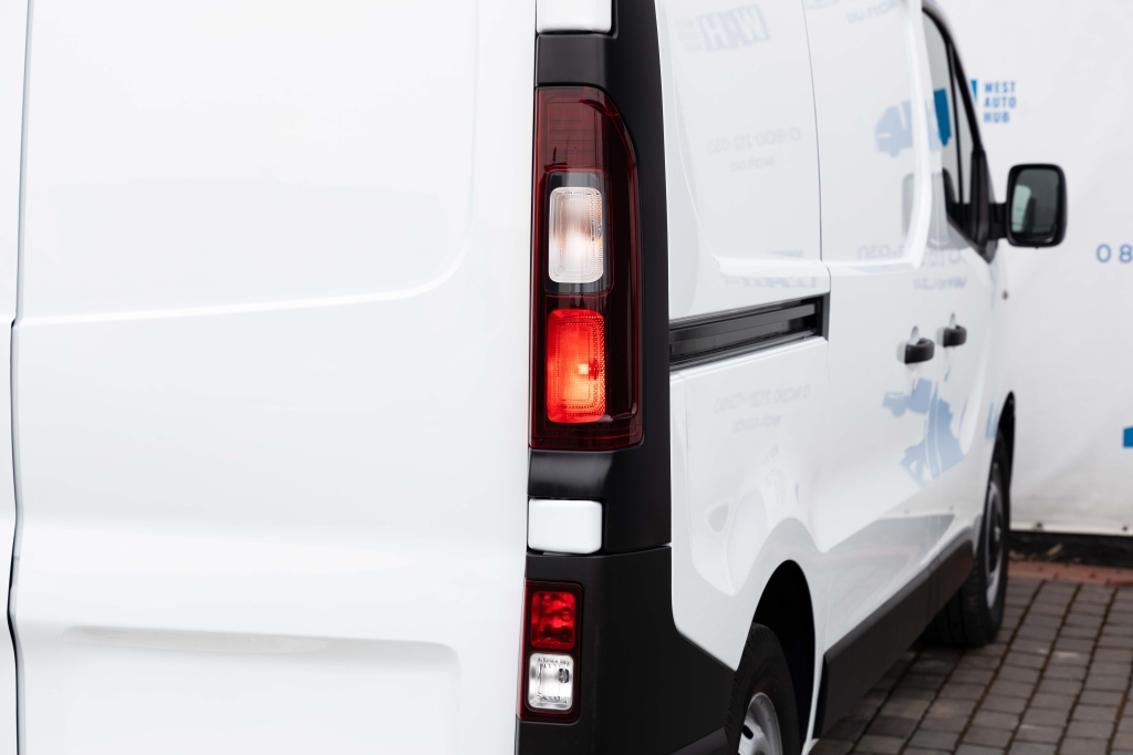 Renault Trafic 2019 фото 9