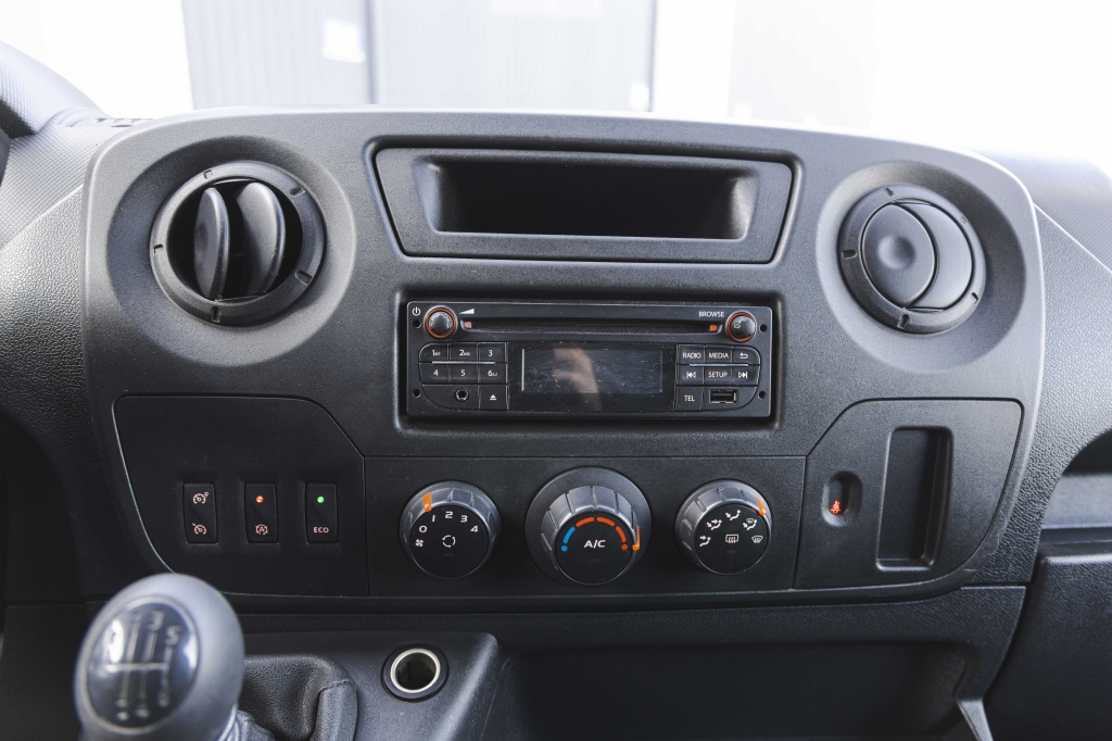 Opel Movano 2019 фото 26