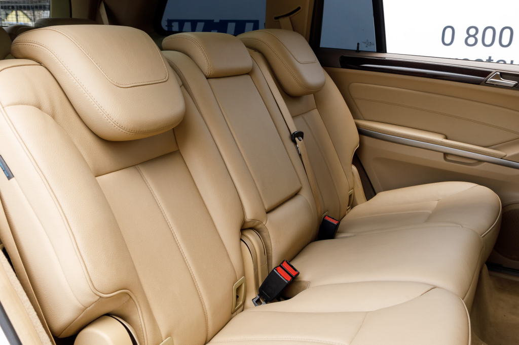 Mercedes-Benz GL 350 Bluetec 2011 фото 11