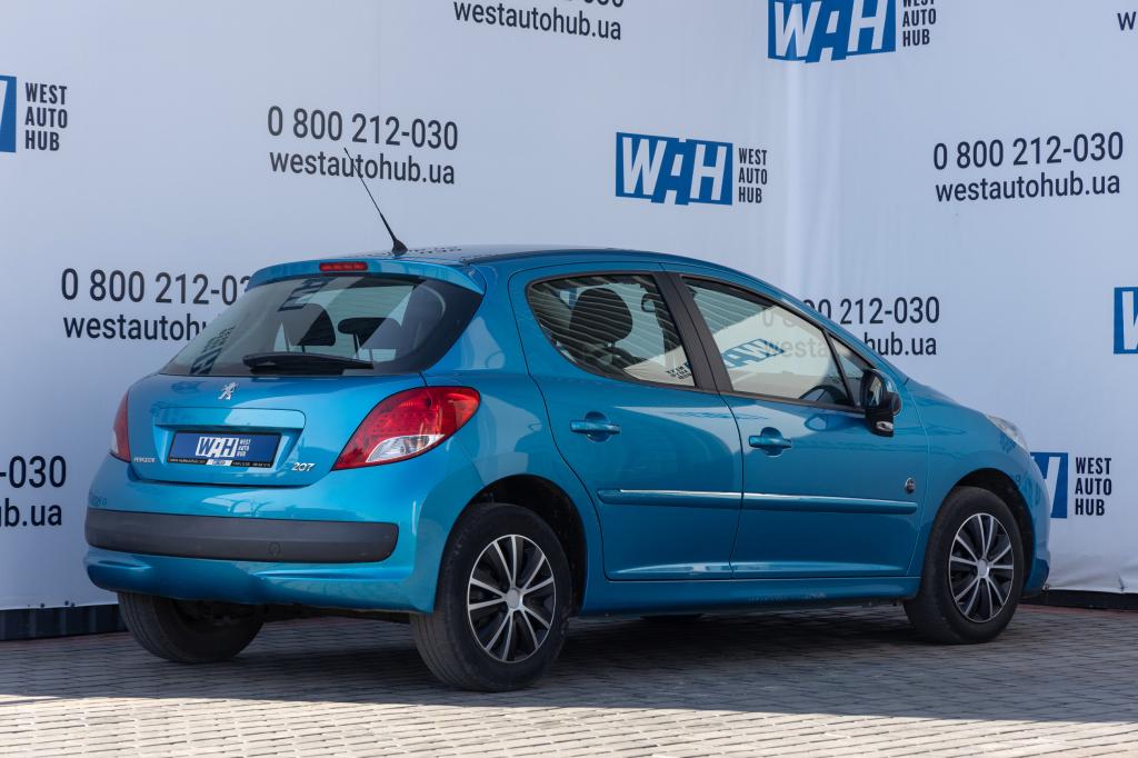 Peugeot 207 Urban Move 2011 photo 3