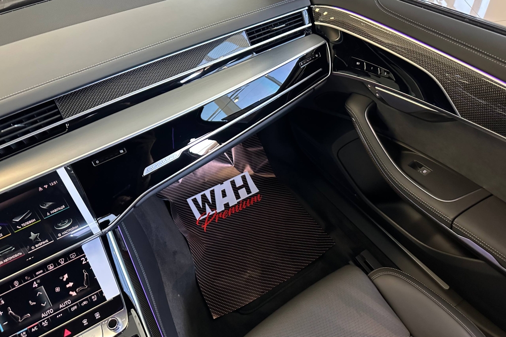 Audi S8 2025 фото 24