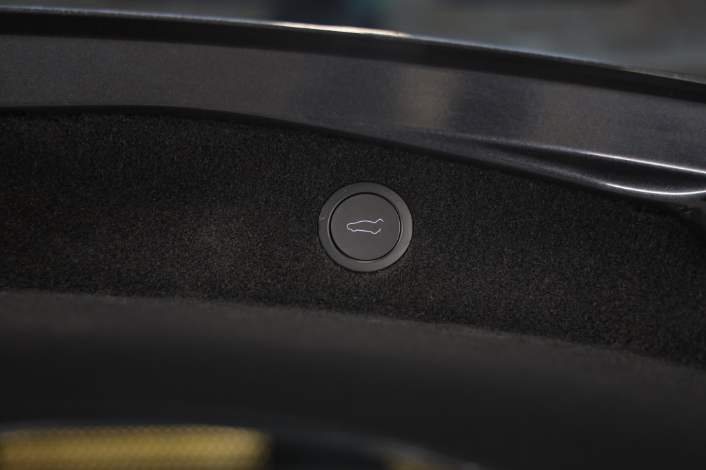 Tesla Model 3 2025 photo 15