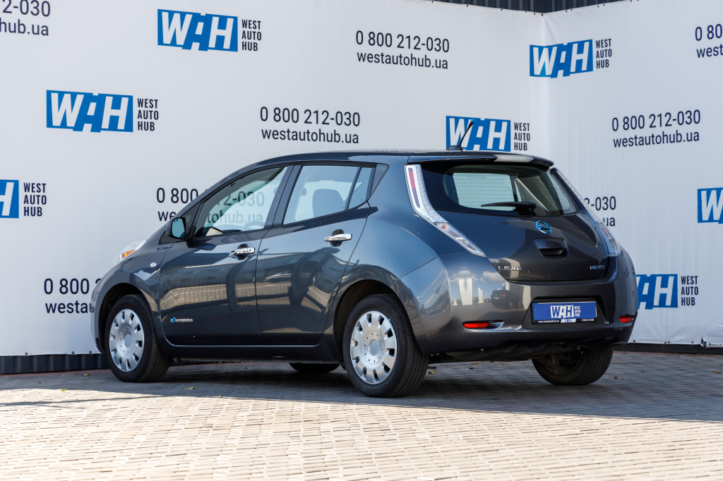 Nissan Leaf S 2013 photo 5