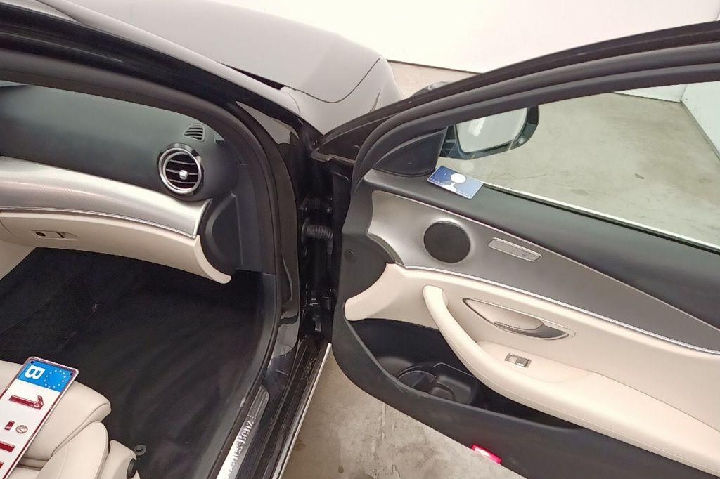 Mercedes-Benz E-Klasse 2018 фото 22