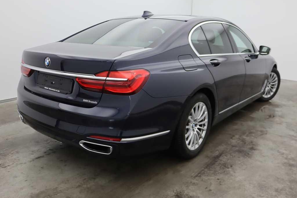 BMW 7 Series 2017 photo 6
