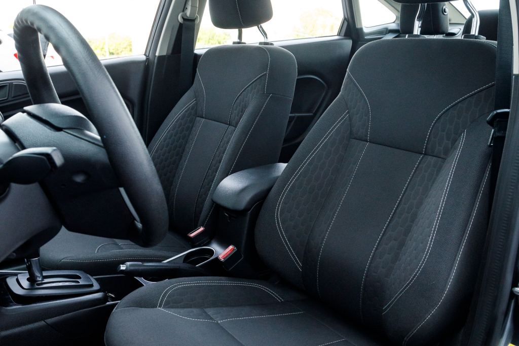 Ford Fiesta SE 2019 фото 21