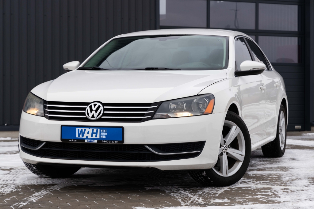 Volkswagen Passat 2012 photo 1