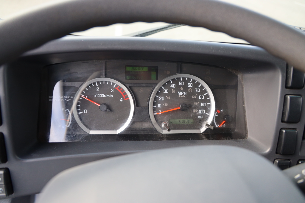 Isuzu NPR 2019 фото 30