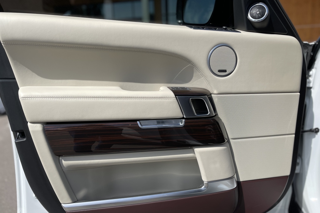 Land Rover Range Rover Autobiograhpy 4.4TD 2015 photo 10