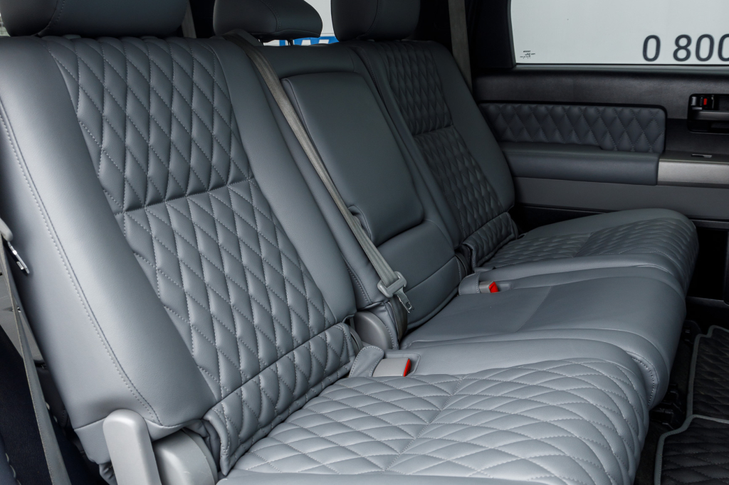 Toyota Sequoia SR5 2012 photo 34