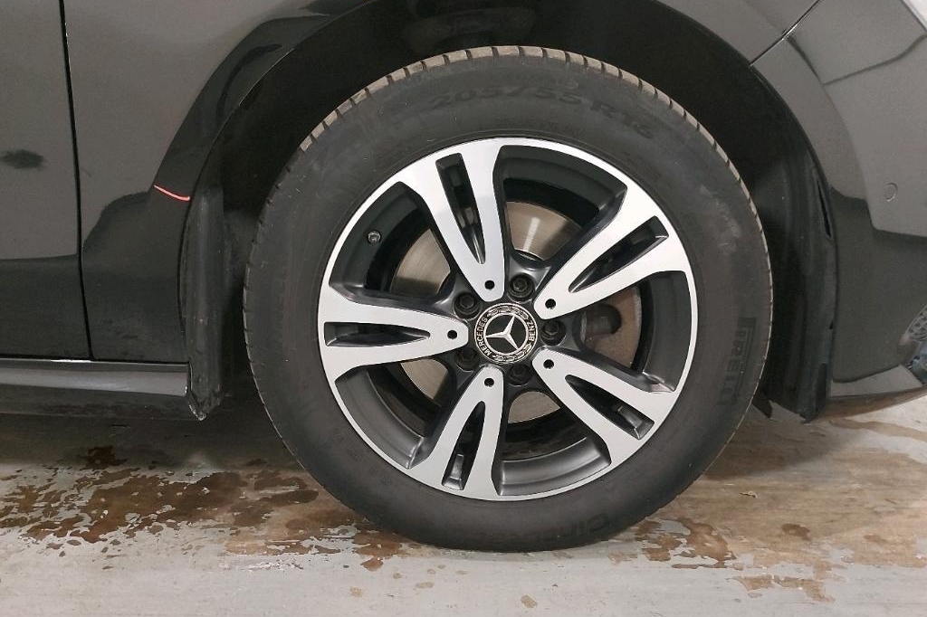 Mercedes-Benz CLA-Klasse 2017 photo 26