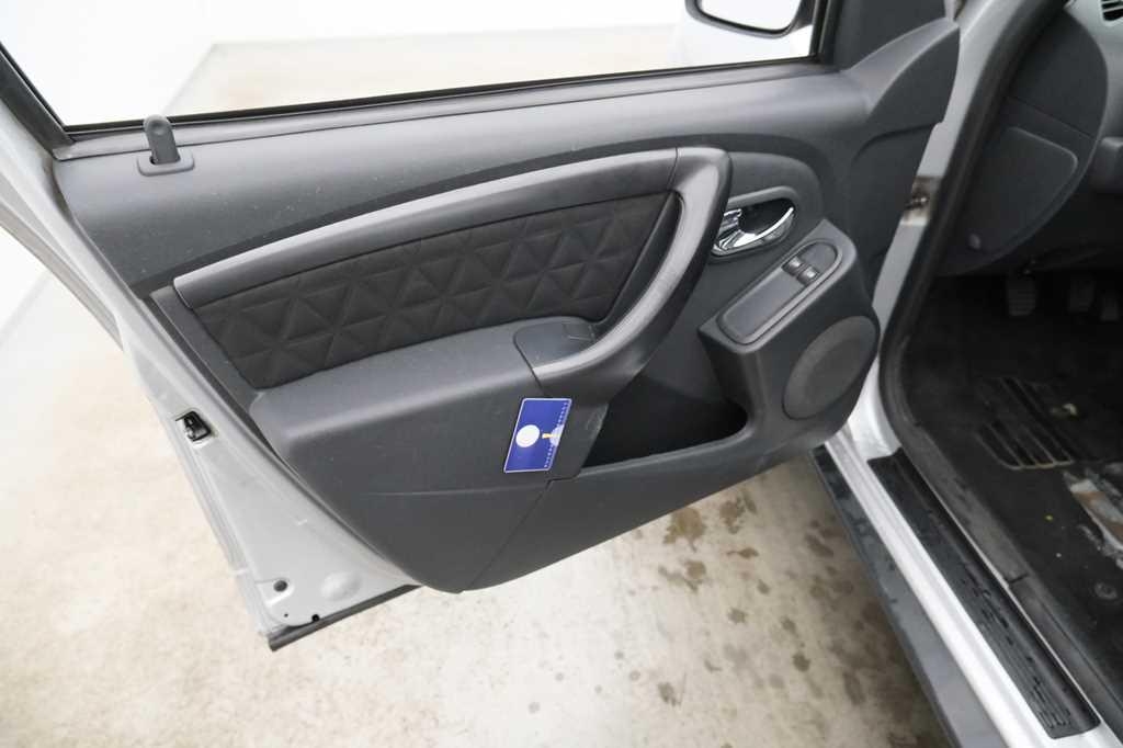 Dacia Duster 2015 фото 34