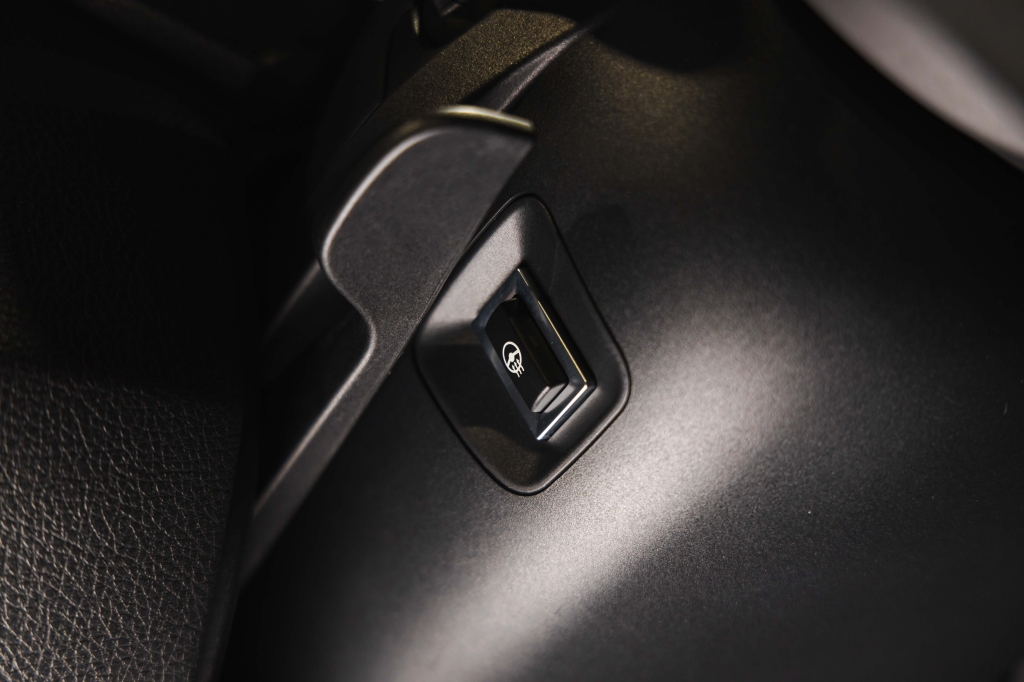 BMW M4 2015 фото 38