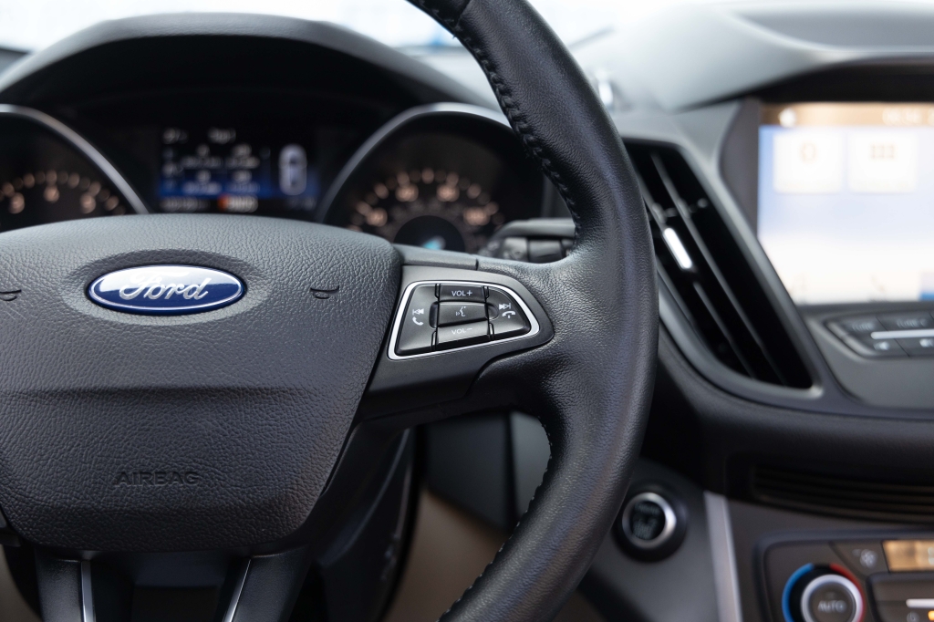 Ford Escape SEL 2019 photo 20