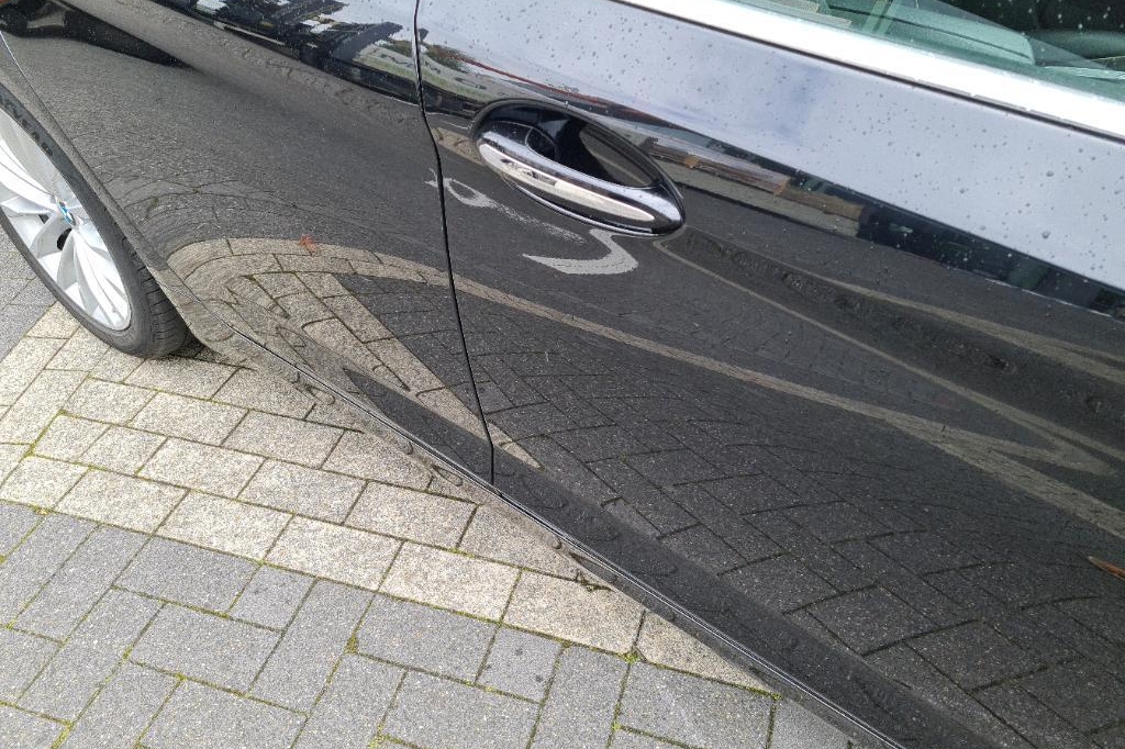 BMW 5 Series 2017 фото 12