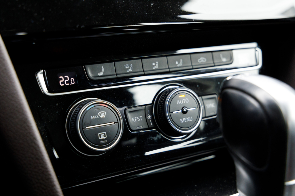 Volkswagen Passat B8 Highline 2016 фото 24