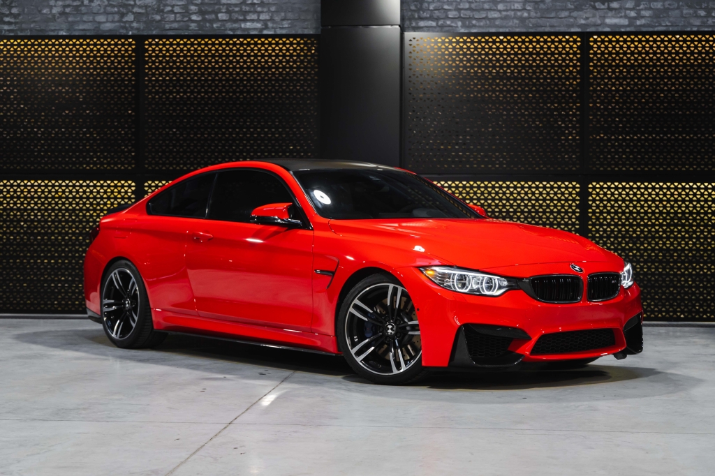 BMW M4 2015 фото 9