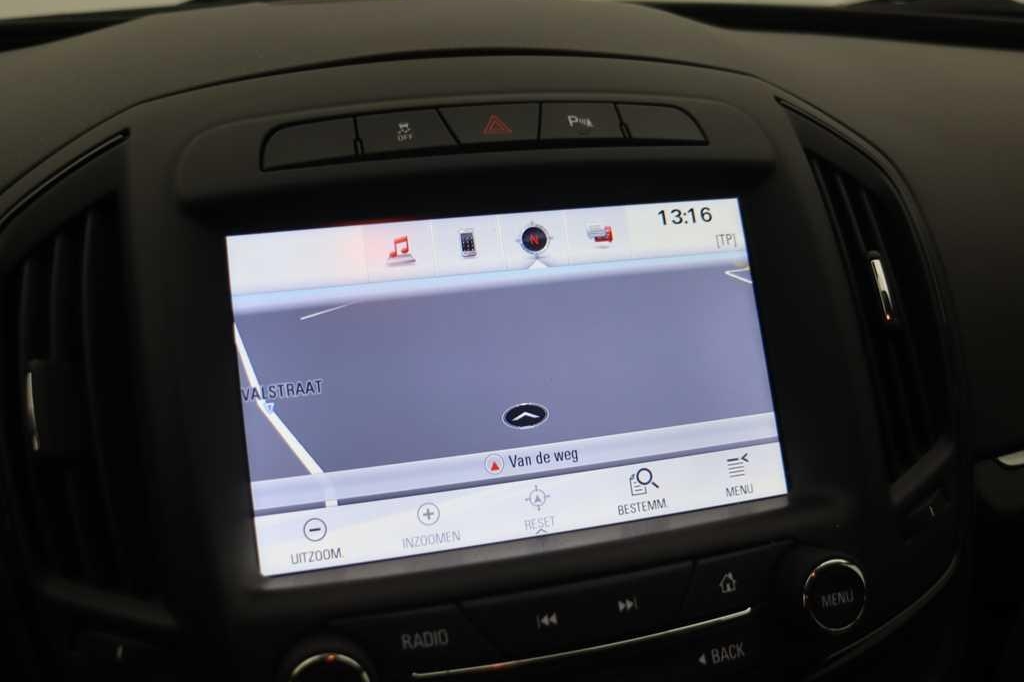 Opel Insignia Sports Tourer 2017 фото 3