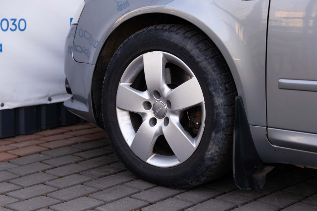 Audi A4 S-Line 2007 фото 6