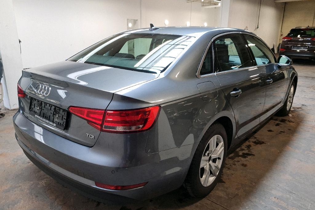 Audi A4 2017 photo 5